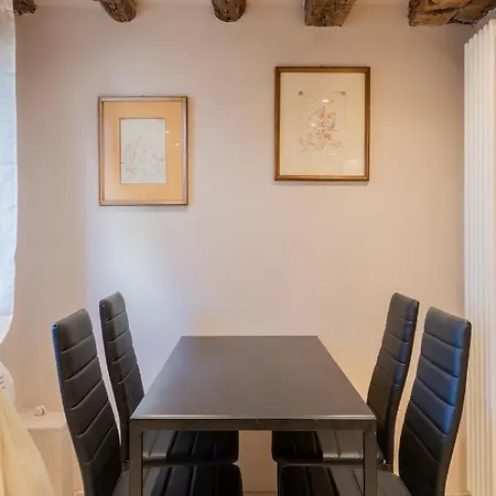 Andrea Flat 3rd Floor